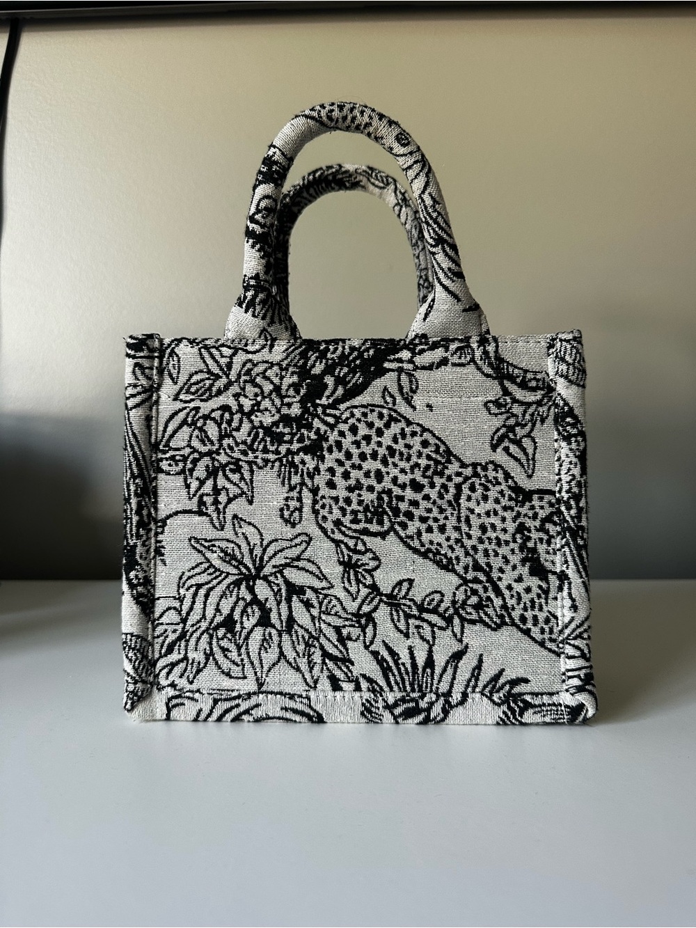 Black & White Leopard Tote Bag - Designer-Style Canvas